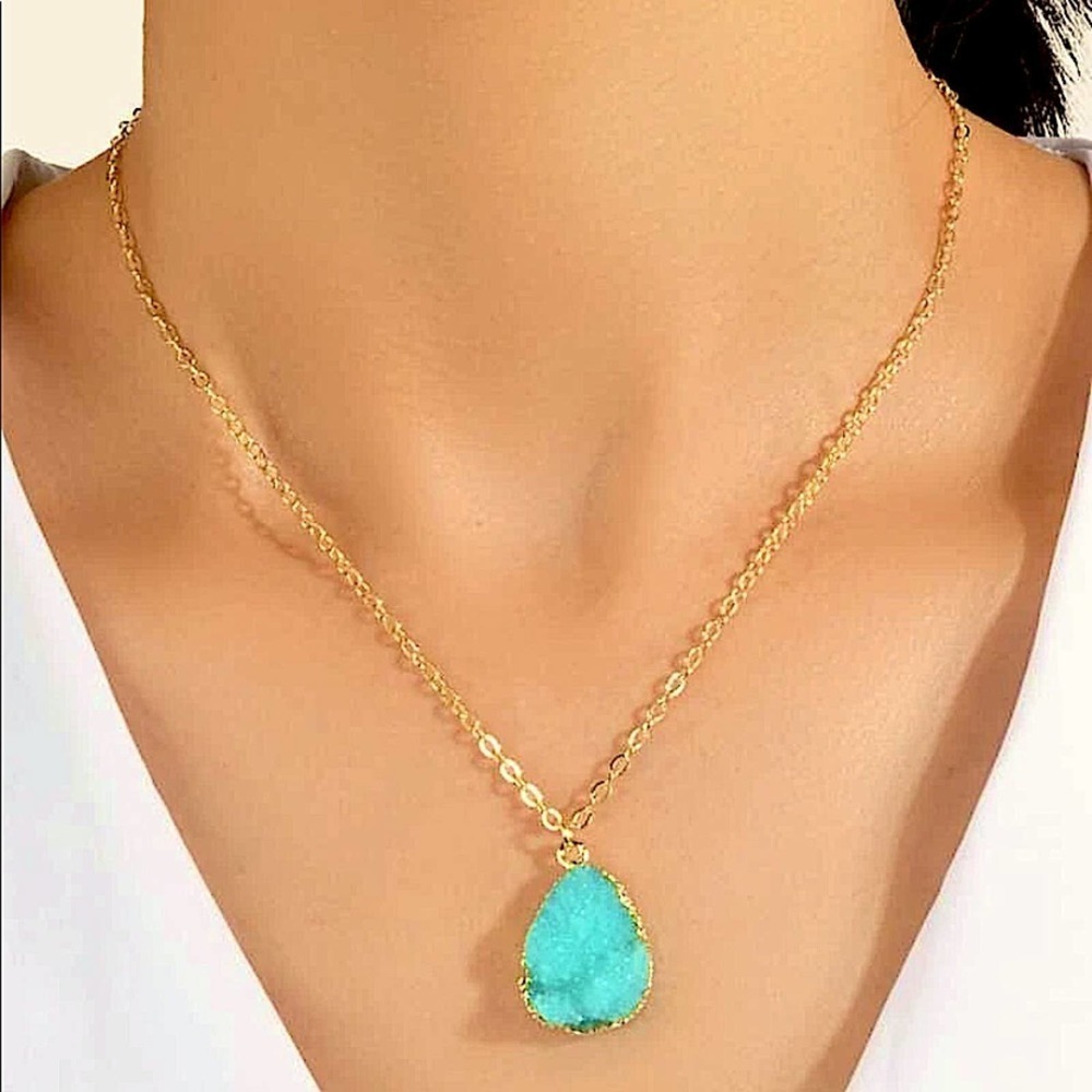 NEW GOLD MINT BLUE RESIN WATER DROP PENDANT NECKLACE